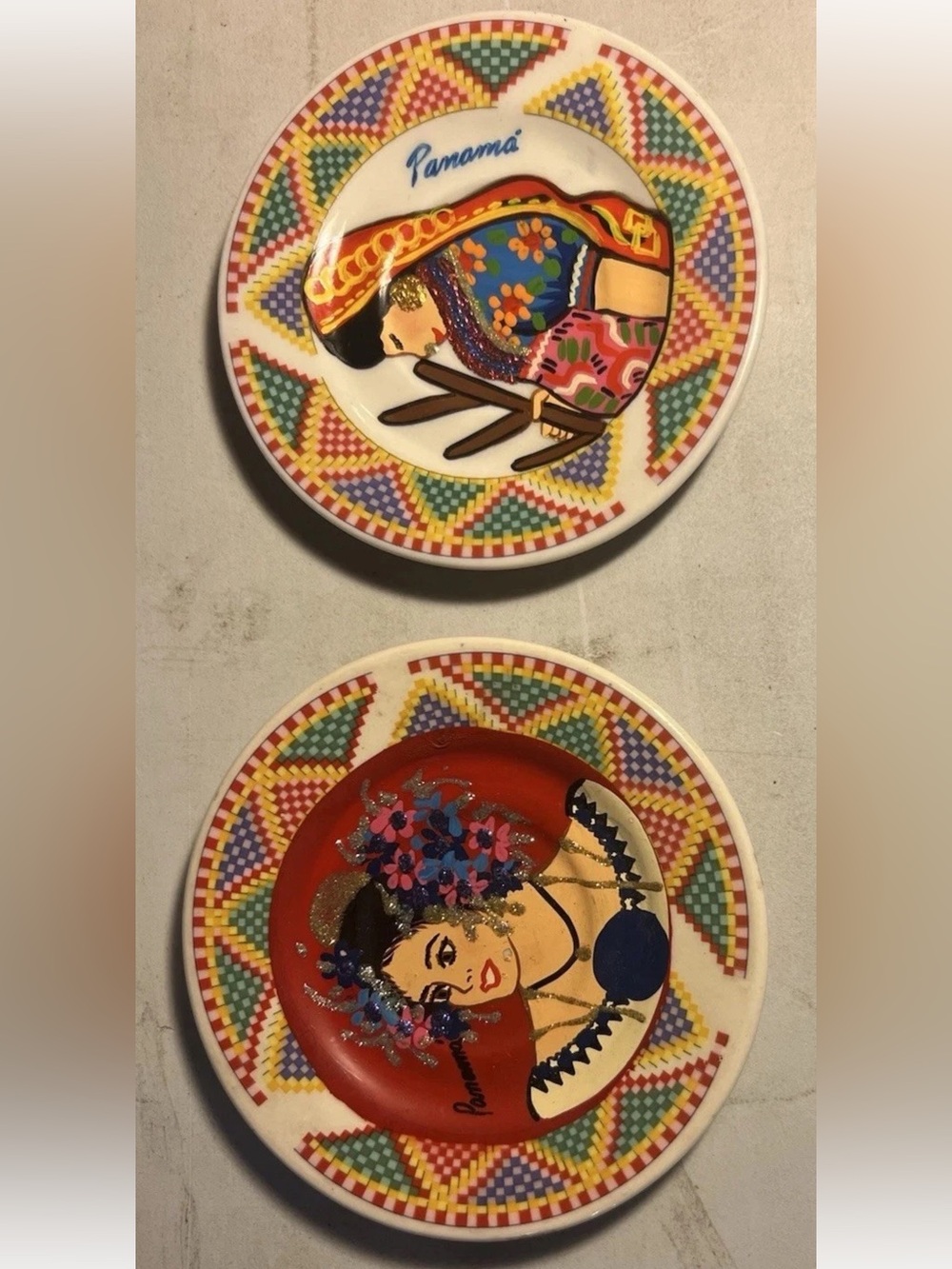 Lot of 2 - Vintage Fine porcelain Panama Plate Artwork - Excellent Craftsmanship